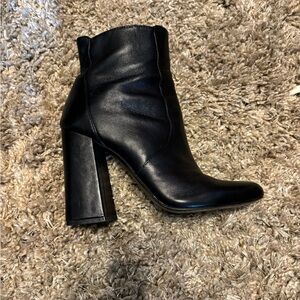 Steve Madden Chunky Heeled Black  Ankle Boots Sz 8